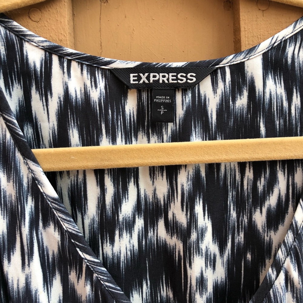 EXPRESS Dress - Picture 3 of 5
